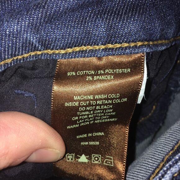 Kut from the Kloth Farrah baby boot dark wash size 6 jeans - Picture 5 of 5